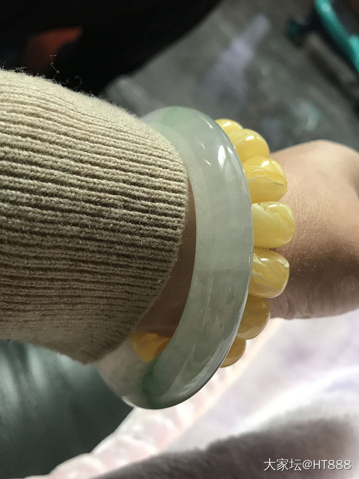 不能只爱翡翠啊_琥珀蜜蜡翡翠