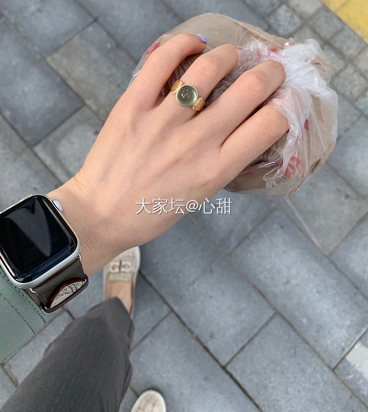 忙碌的一天_葡萄石戒指