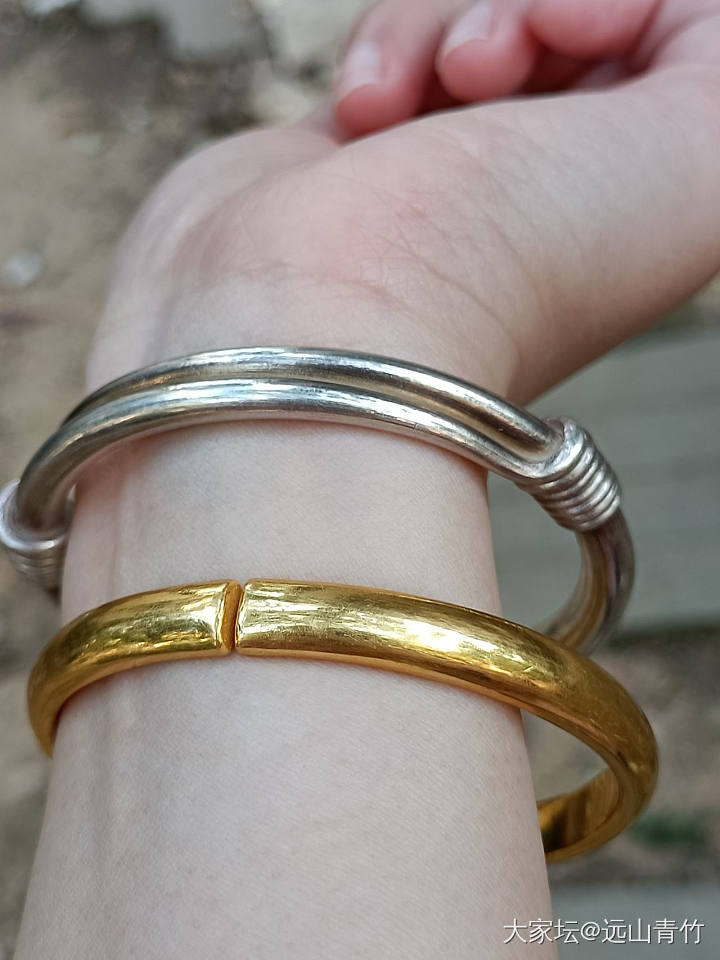 金还是银？二选一_手镯银金