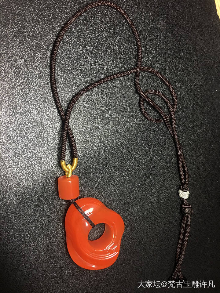 保山南红随型扳指吊坠_南红