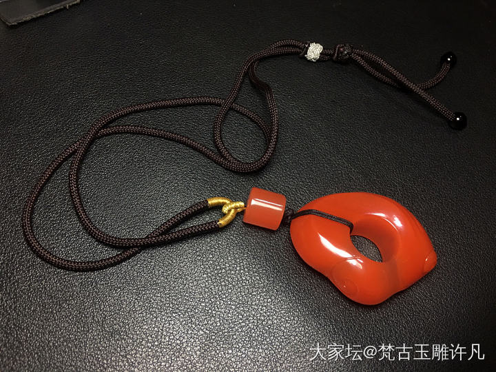 保山南红随型扳指吊坠_南红