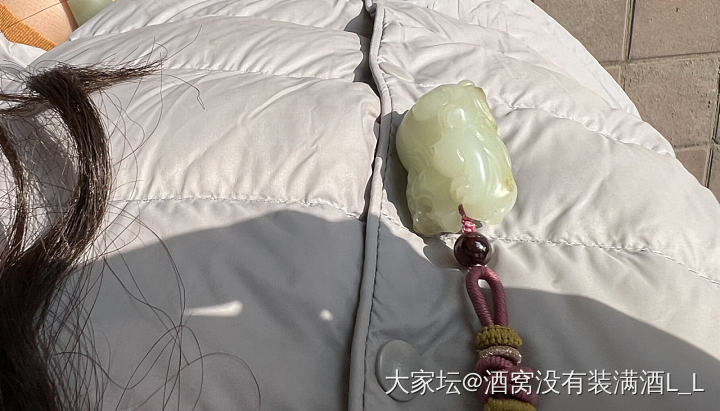 被这低头的一抹油治愈_和田玉