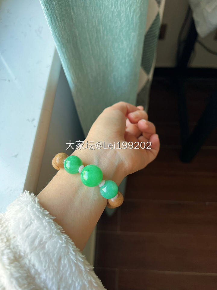 今日左手_珠串翡翠