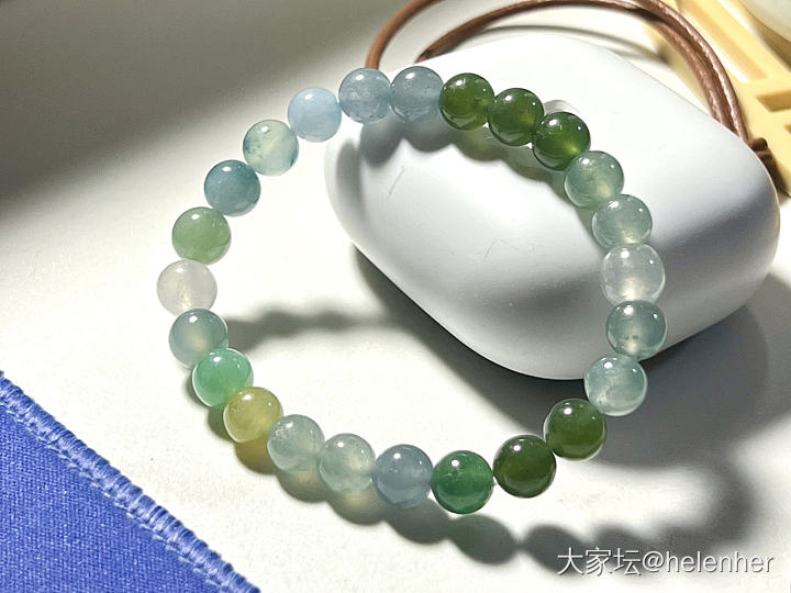 今日左手_珠串翡翠