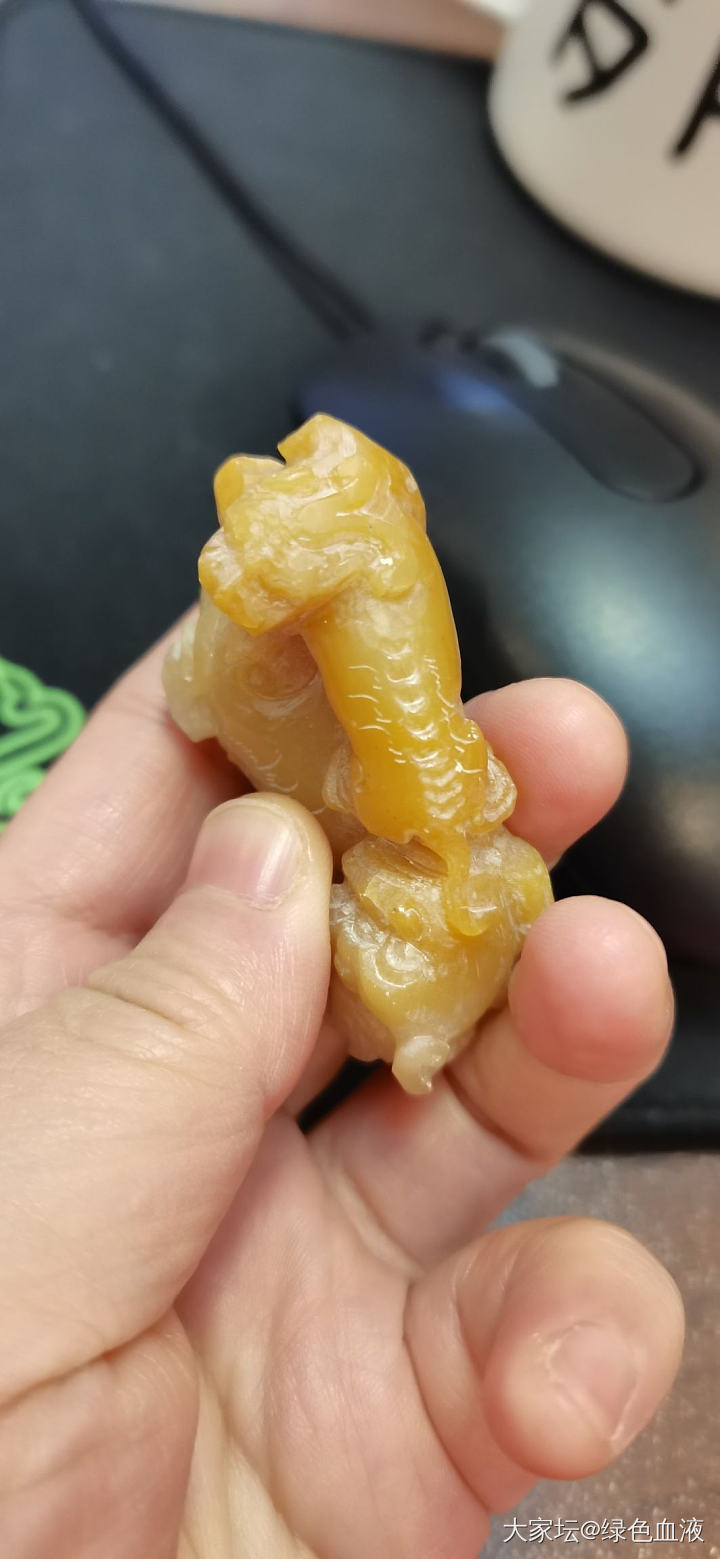 早上没事做，分享下和田玉垃圾货们_和田玉