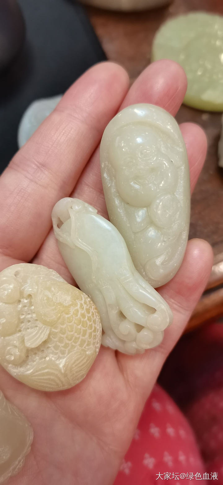 早上没事做，分享下和田玉垃圾货们_和田玉