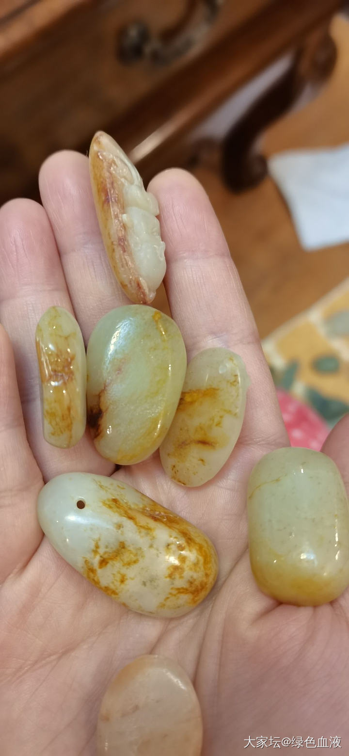 早上没事做，分享下和田玉垃圾货们_和田玉