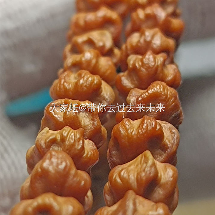那都不安全，不乱跑，在家盘核桃串啥的也挺好_文玩