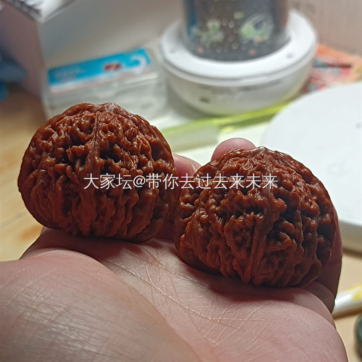 那都不安全，不乱跑，在家盘核桃串啥的也挺好_文玩