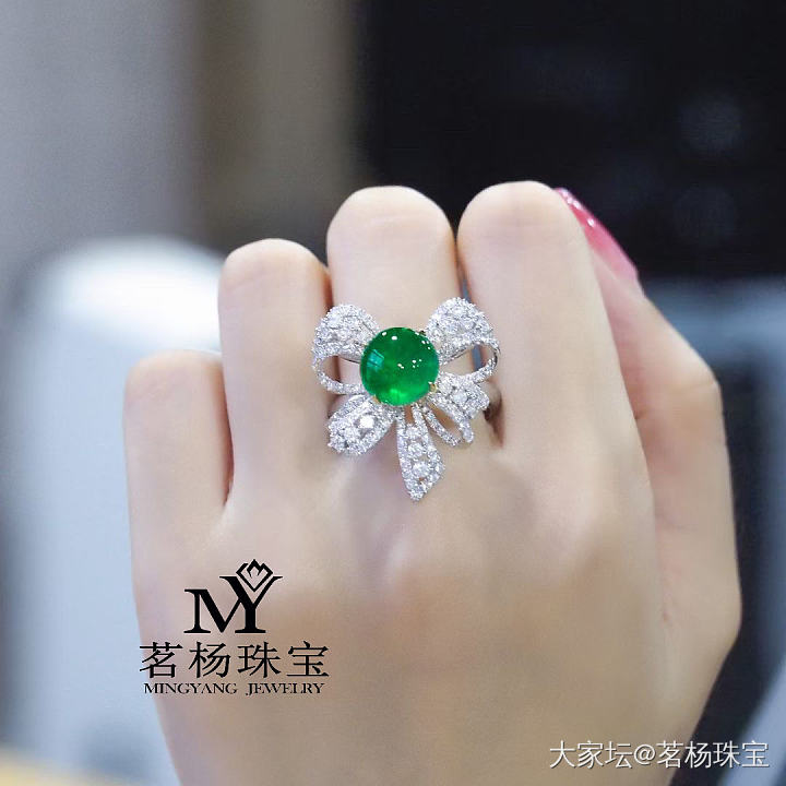 素面祖母绿戒指💍～_名贵宝石