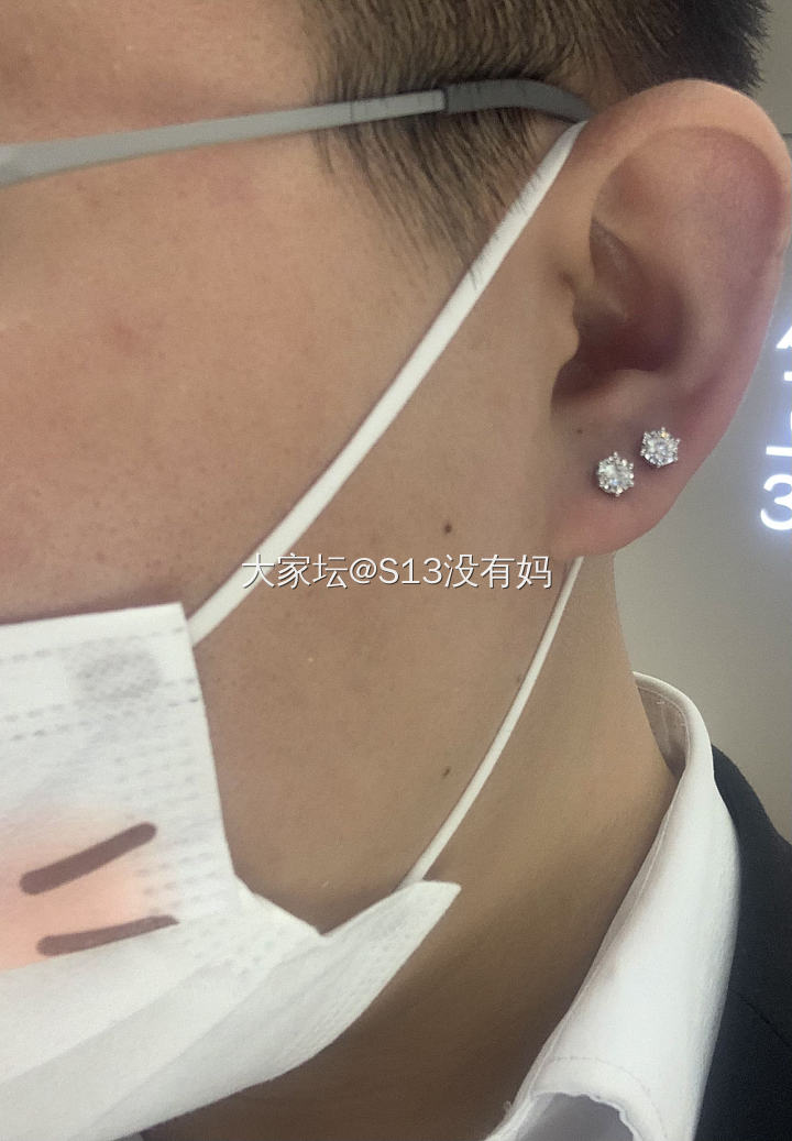 今日出血.....一对60分的耳钉_耳钉钻石