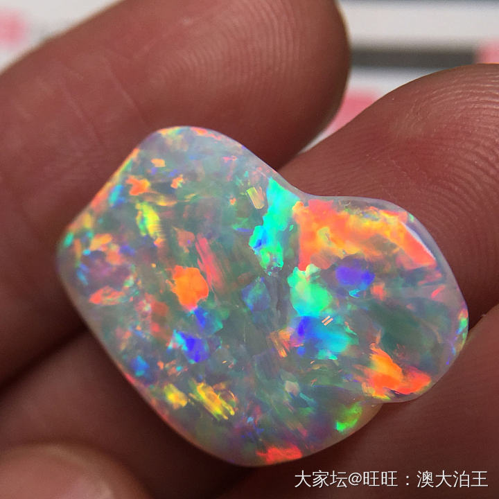 澳洲水晶欧泊 红嘟嘟_欧泊