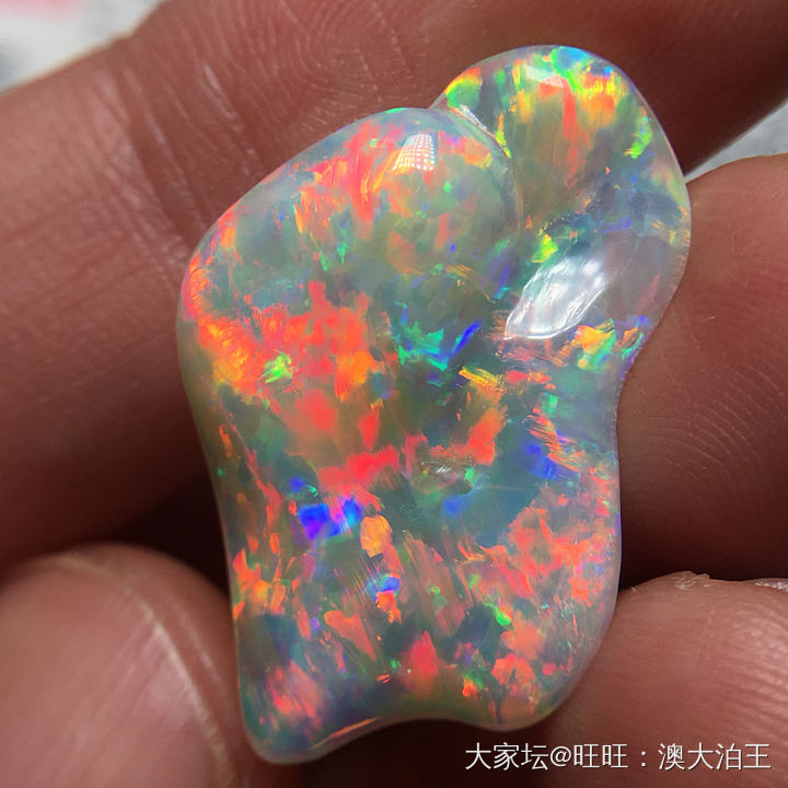澳洲水晶欧泊 红嘟嘟_欧泊