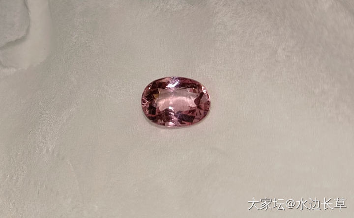 秀点儿碧玺～_碧玺