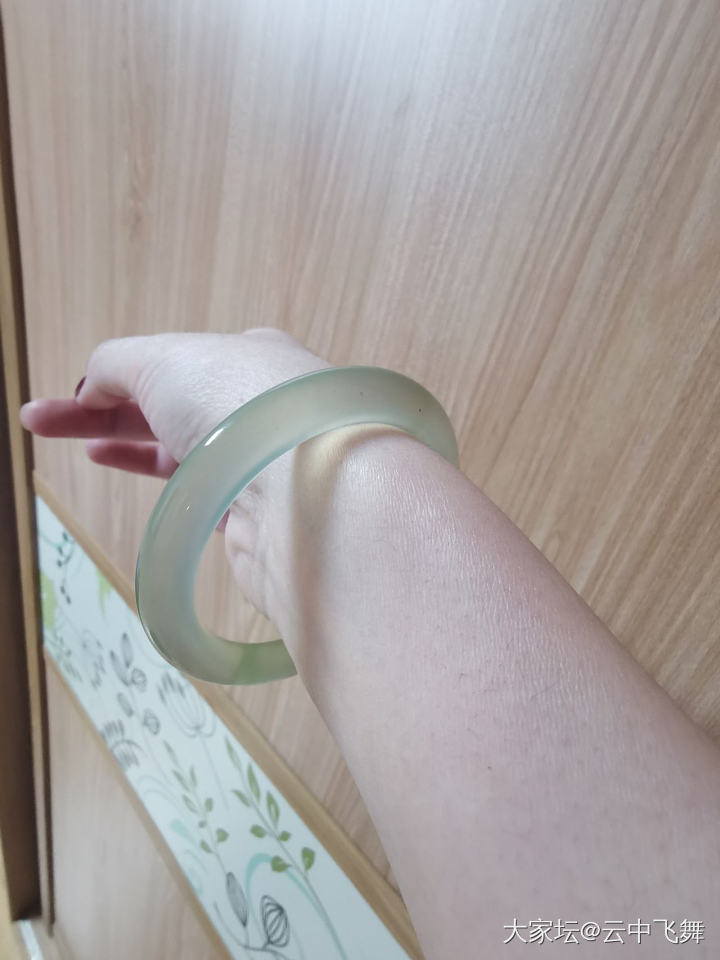 岫玉也很香_手镯岫岩玉