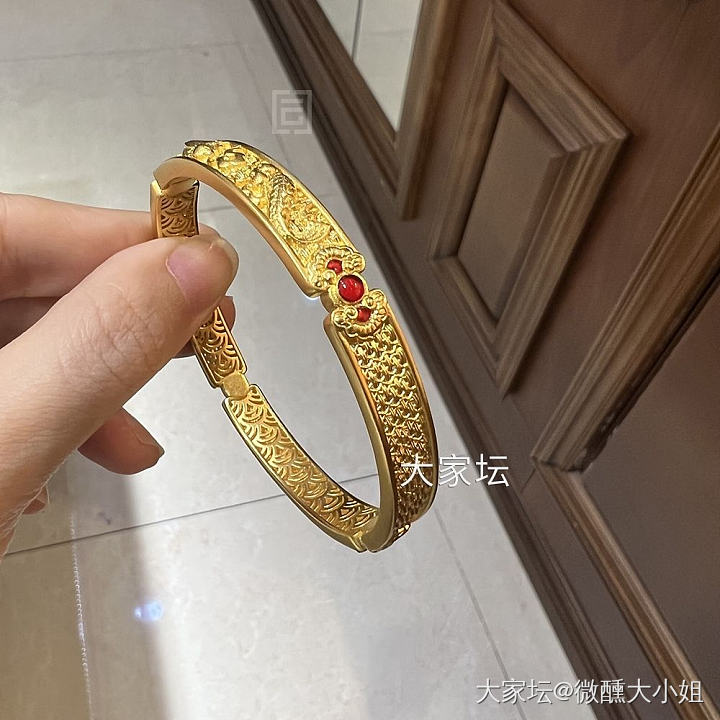 请问有坛友想入四方来喜镯子吗？可以参团哦。_福利社金