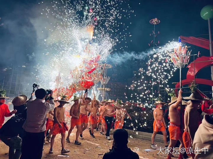 癸卯年 正月初十
龙神驱邪，百毒不侵；
龙神赐福，人畜平安。_节日