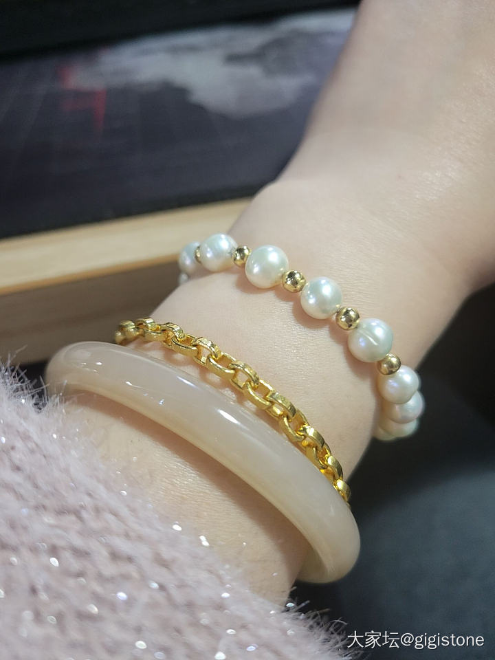7.5k的镯子到啦，大家来看看哈哈哈_和田玉
