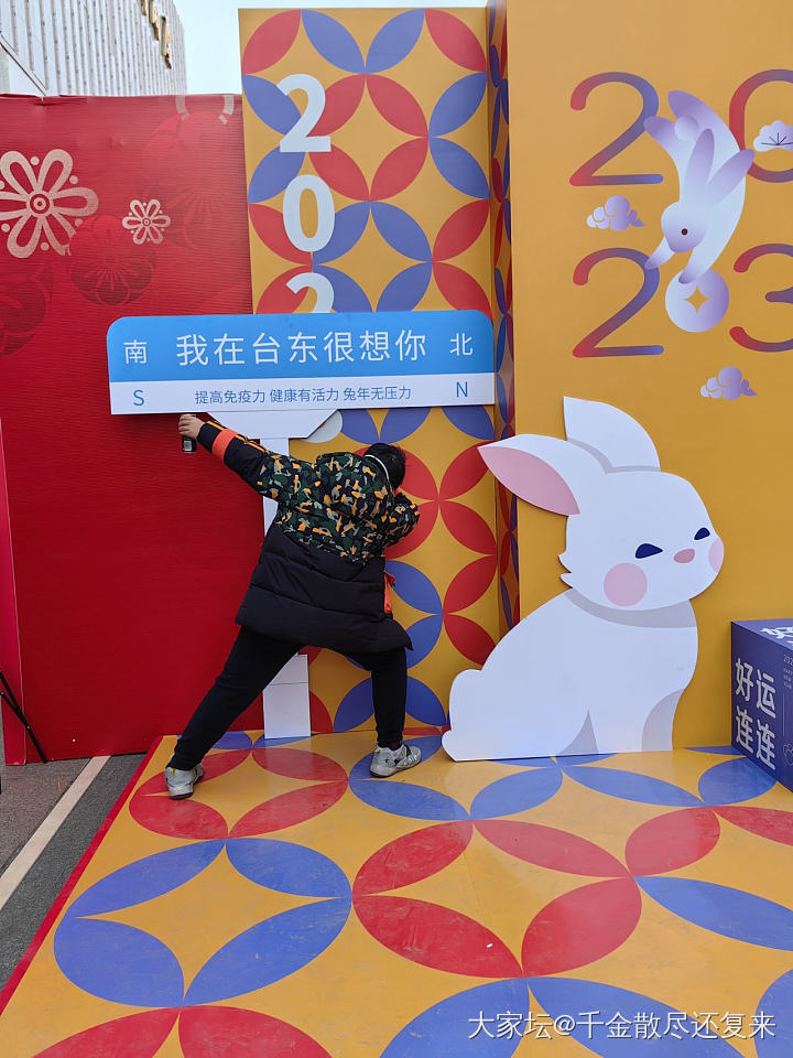 在本地商场把所有的金柜转了一圈，下不去手😂_贵金属金