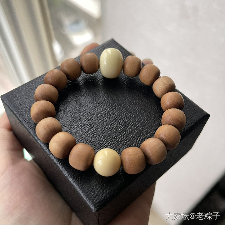 突然想买老山檀手串_文玩