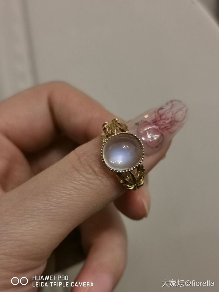 月光石，脆弱的美丽废物，半月摔碎两颗_月光石