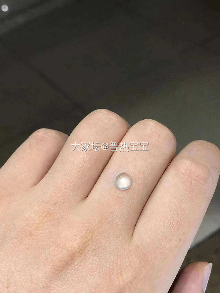 白翡翠蛋蛋戒指