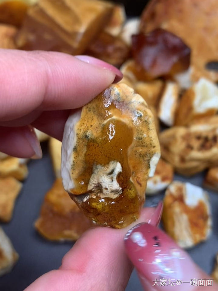 最美不过金瓷白_琥珀蜜蜡