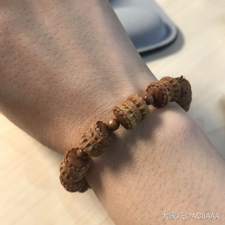 新入的木头坑！老山檀_香道文玩
