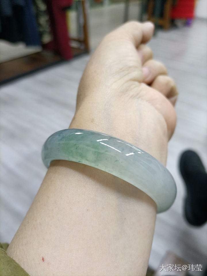 请晒出你们的左手_琥珀蜜蜡和田玉