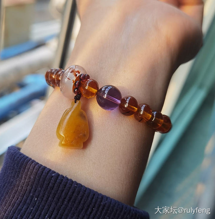 早晨的阳光😁_南红水晶和田玉琥珀蜜蜡