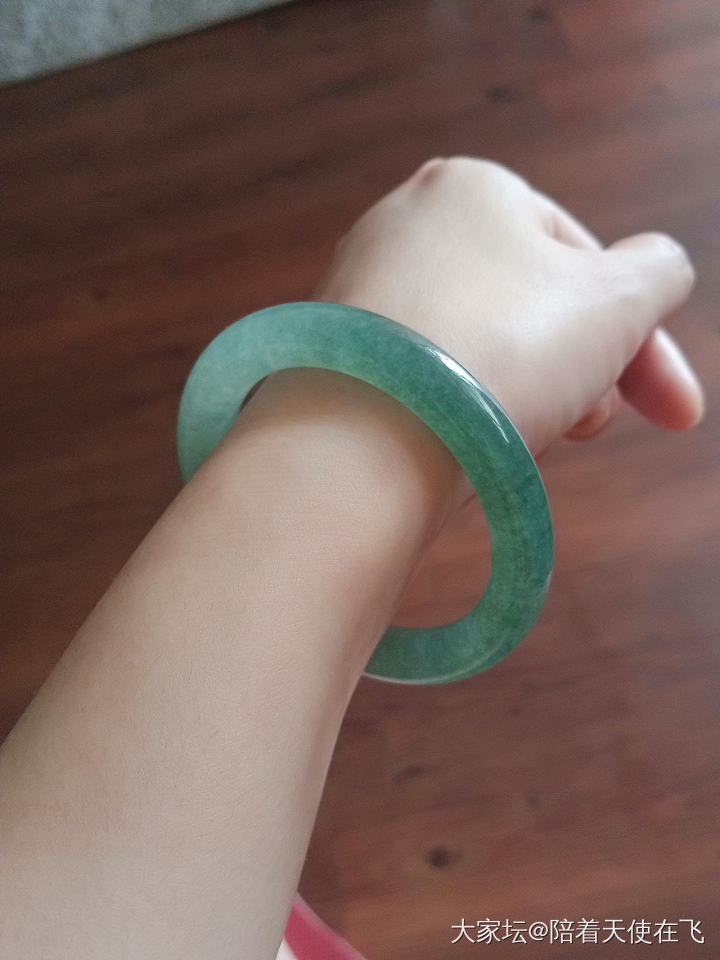 来来来 秀秀你的镯子最美和最丑的样子吧😁_手镯翡翠