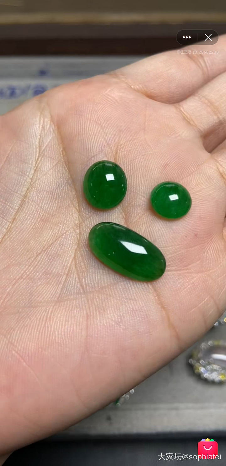请问大家看得出来这是危料还是缅甸翡翠吗_翡翠