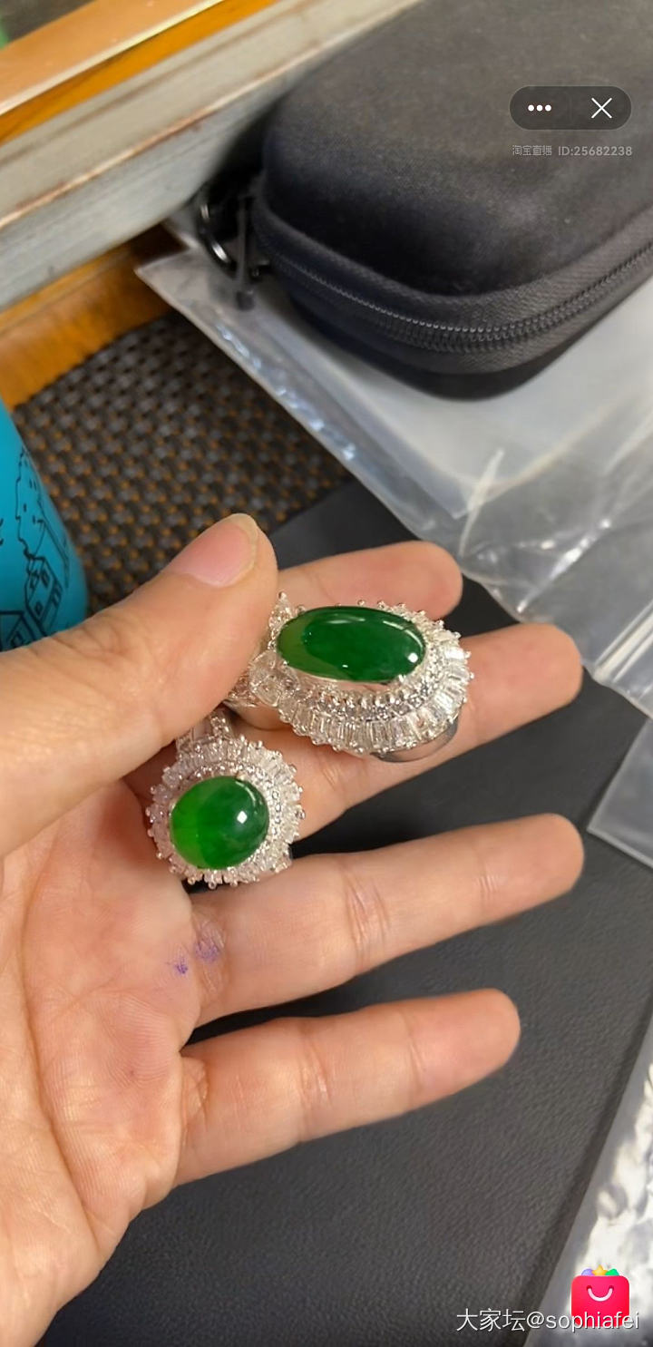 请问大家看得出来这是危料还是缅甸翡翠吗_翡翠