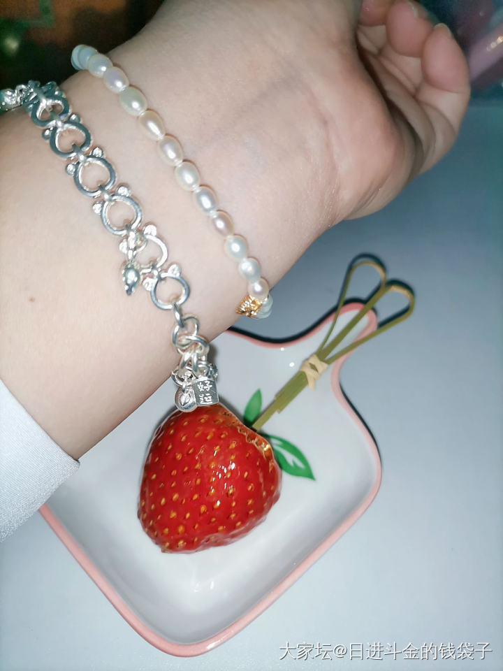 草莓熊和🍓冰糖葫芦૮₍ᵔ⤙ᵔ ₎ა_手链美食银