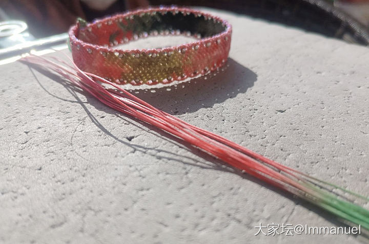 线卷儿颜色不起眼，成品还是耐看的。_编绳