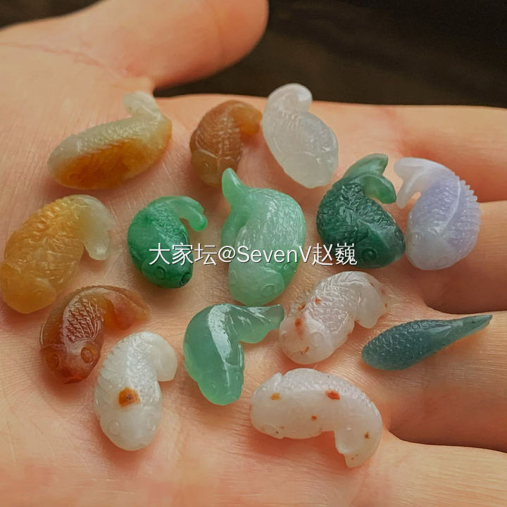一手鱼儿_翡翠