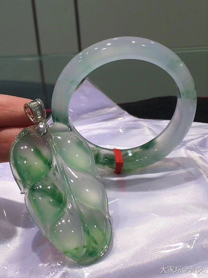 逛了一下午珠宝展，只看了一个厅_展会翡翠