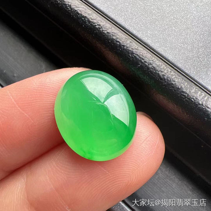 美美的_翡翠