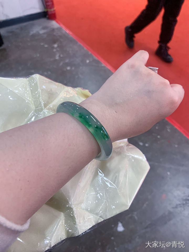 逛了一下午珠宝展，只看了一个厅_展会翡翠