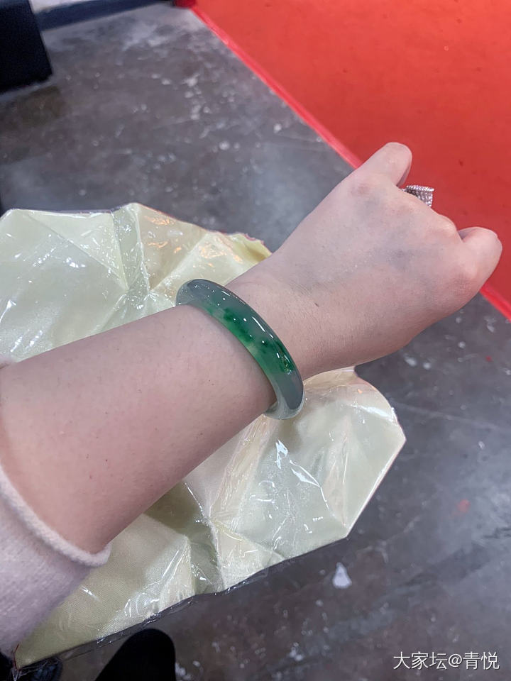 逛了一下午珠宝展，只看了一个厅_展会翡翠
