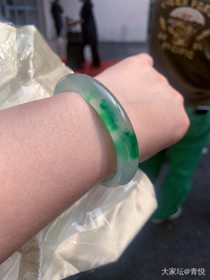 逛了一下午珠宝展，只看了一个厅_展会翡翠