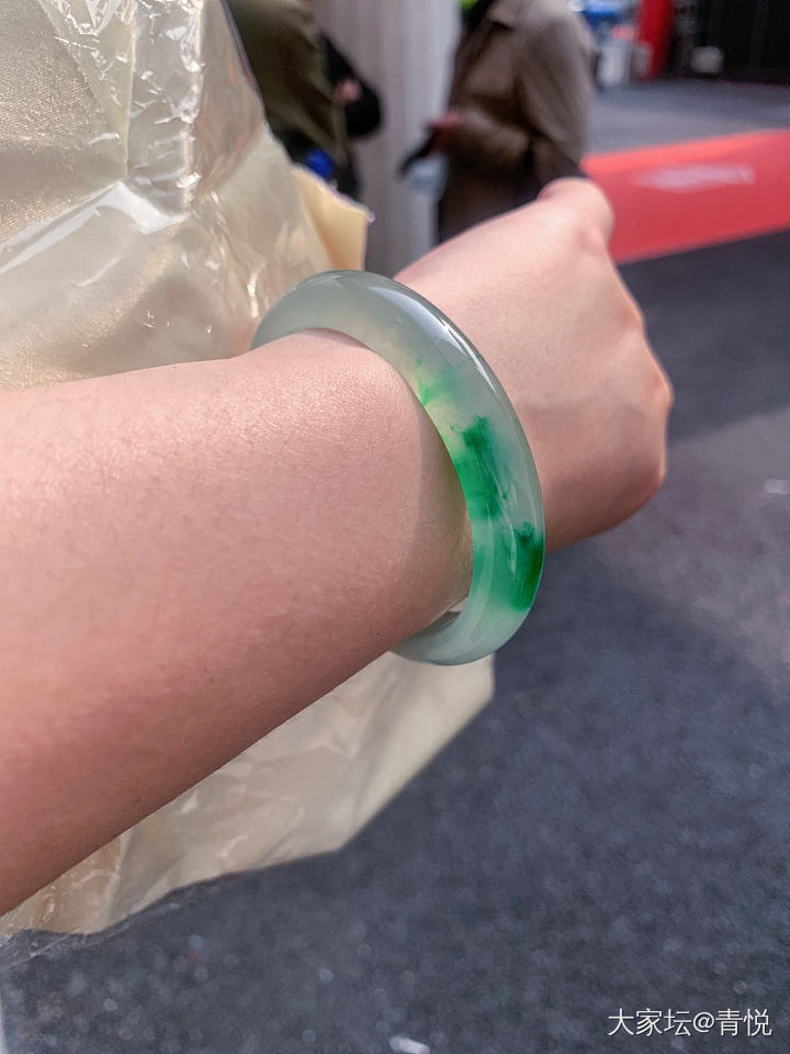 逛了一下午珠宝展，只看了一个厅_展会翡翠