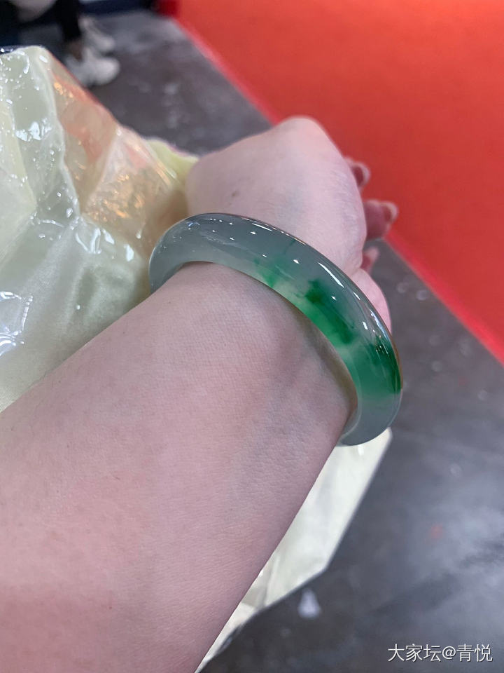 逛了一下午珠宝展，只看了一个厅_展会翡翠