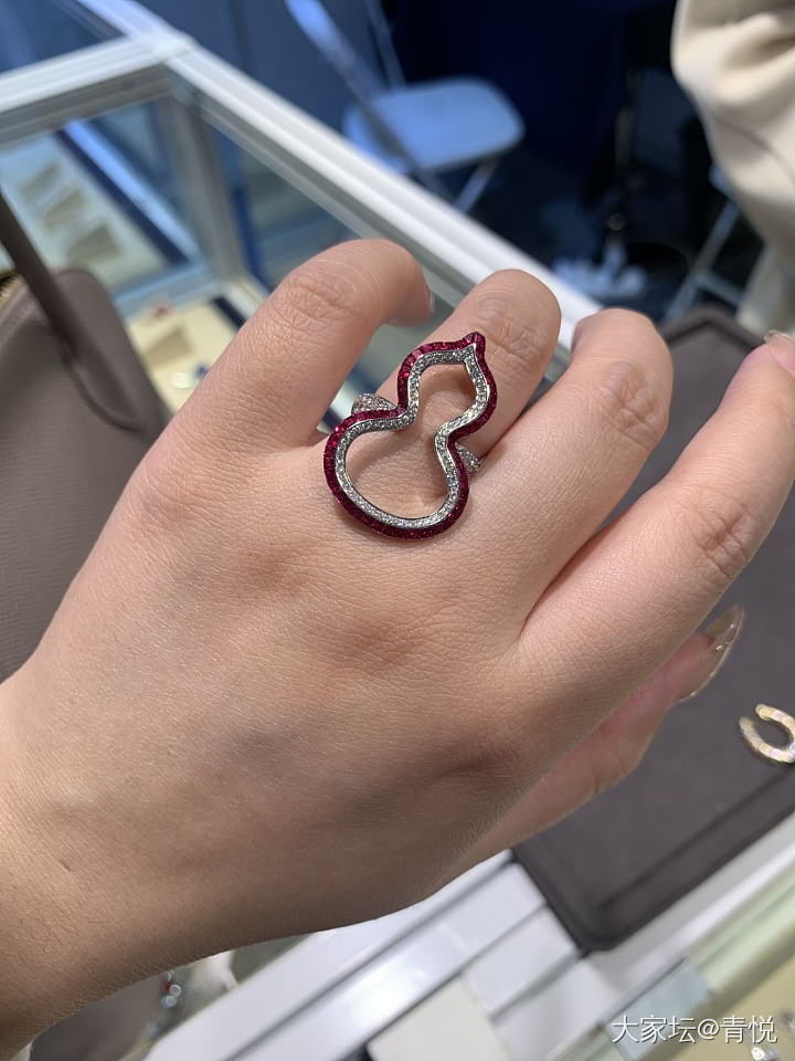 逛了一下午珠宝展，只看了一个厅_展会翡翠