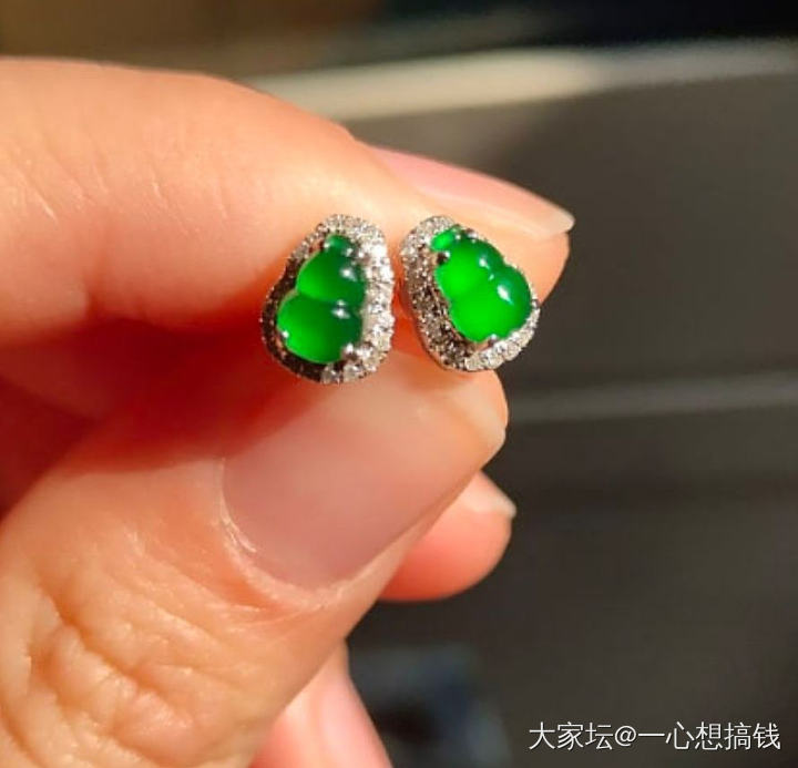 想看看姐妹们小万内的翠翠_翡翠