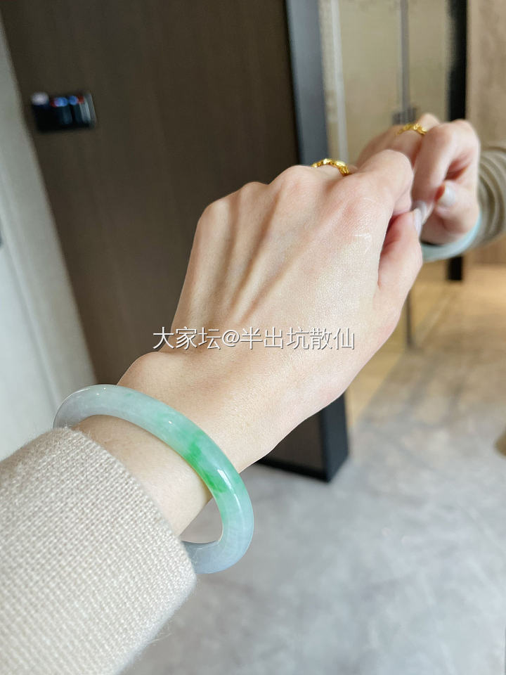 想看看姐妹们小万内的翠翠_翡翠