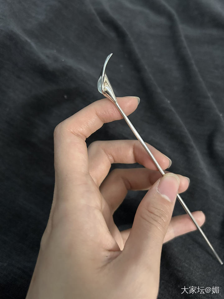 马蹄莲发簪收到了，盘好后在插入头发_925银簪子银