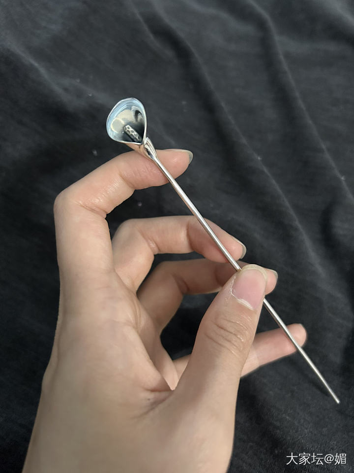 马蹄莲发簪收到了，盘好后在插入头发_925银簪子银