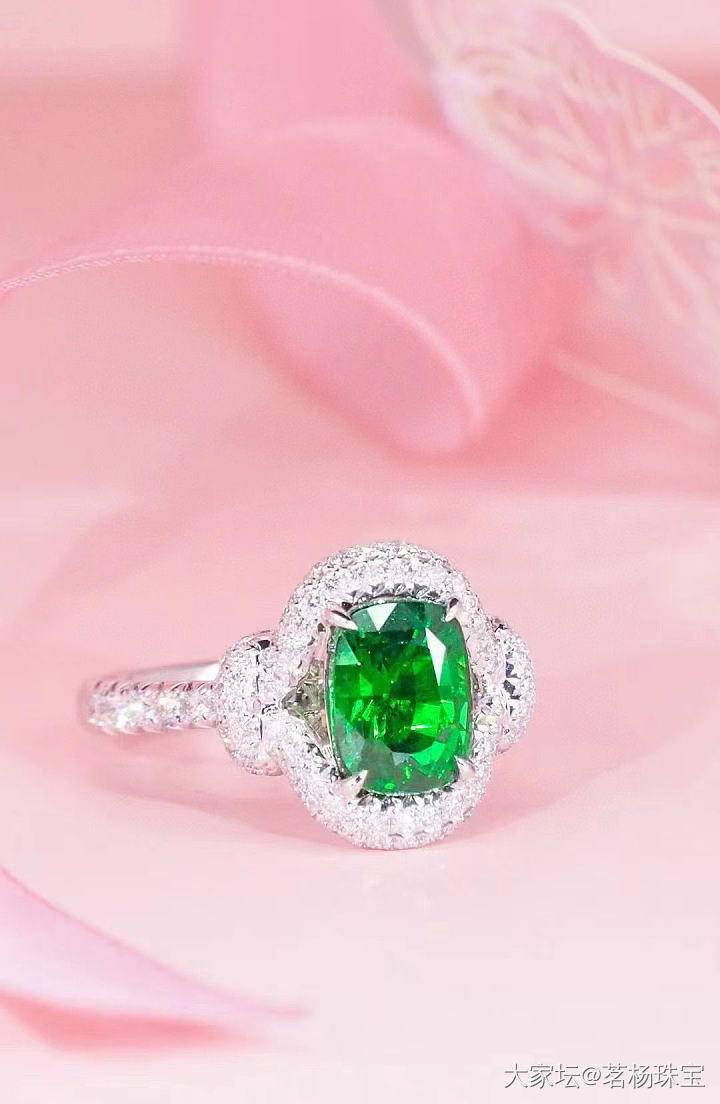 沙弗莱戒指💍～_彩色宝石