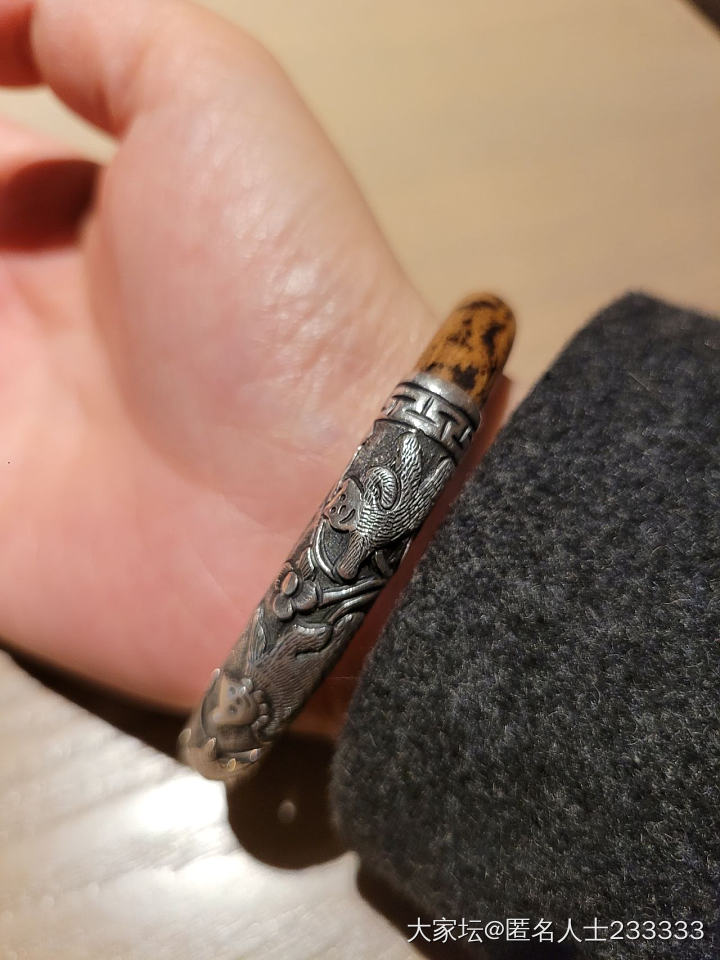 女人啊，你的名字叫花心_手镯鸡血藤